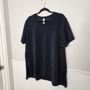 SPANX AirEssentials® Solid Black Tunic Top